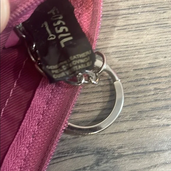 Fossil Pink Key & Card Holder Accessory - Picture 4 of 4